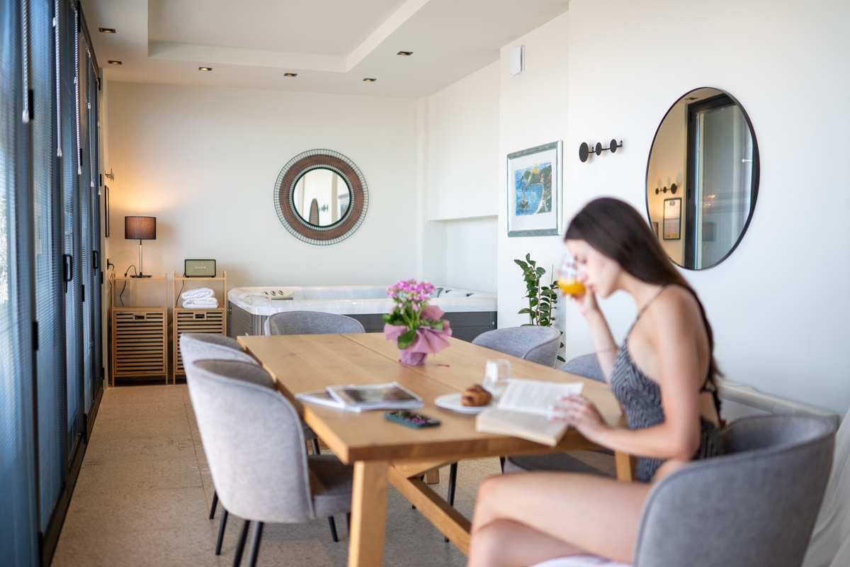 Penthouse Suite - Evripidou 7