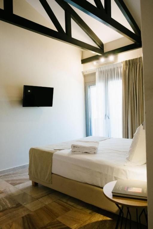 Luxury 3 Bedroom Suite with pool view/Fedra