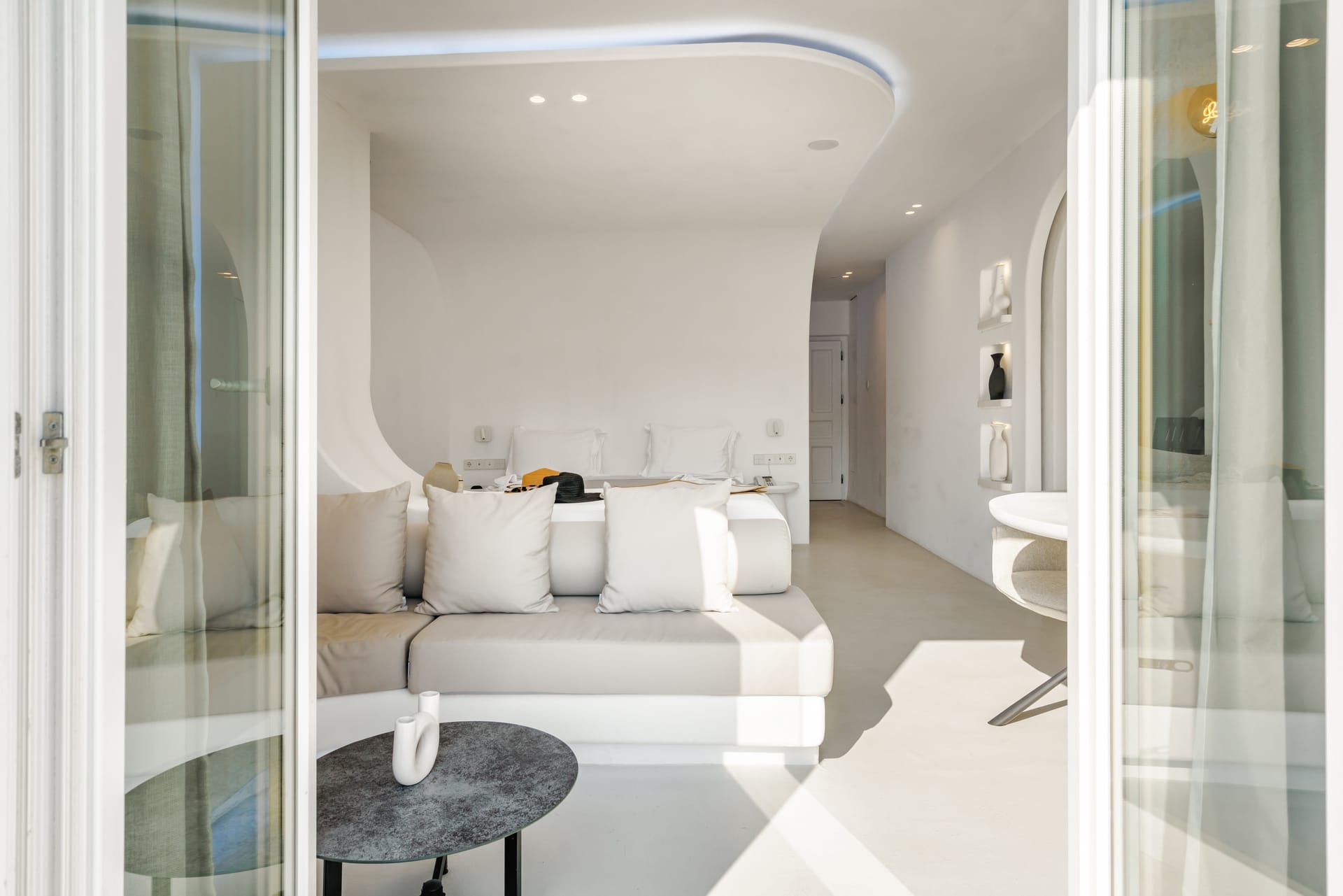 Kivotos Two Bedroom Suite with Sea view