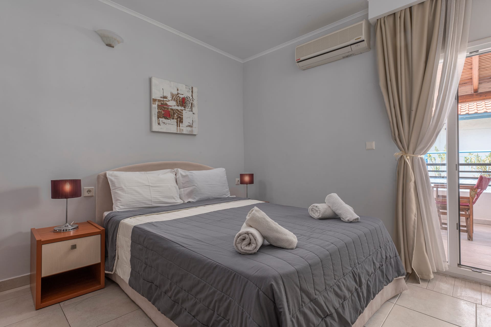 One Bedroom Apartment