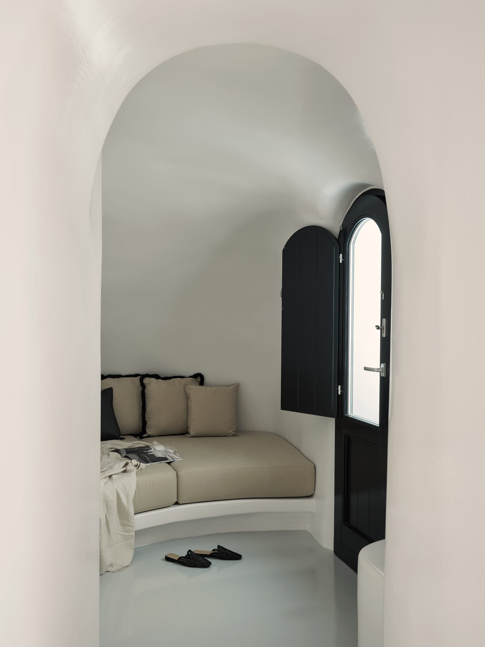 Private Suite with Hot Tub &amp; Sharing Pool (2gsts)