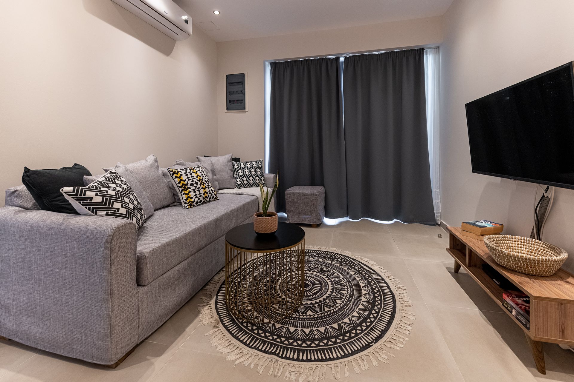 Suite White Gea with Private Pool