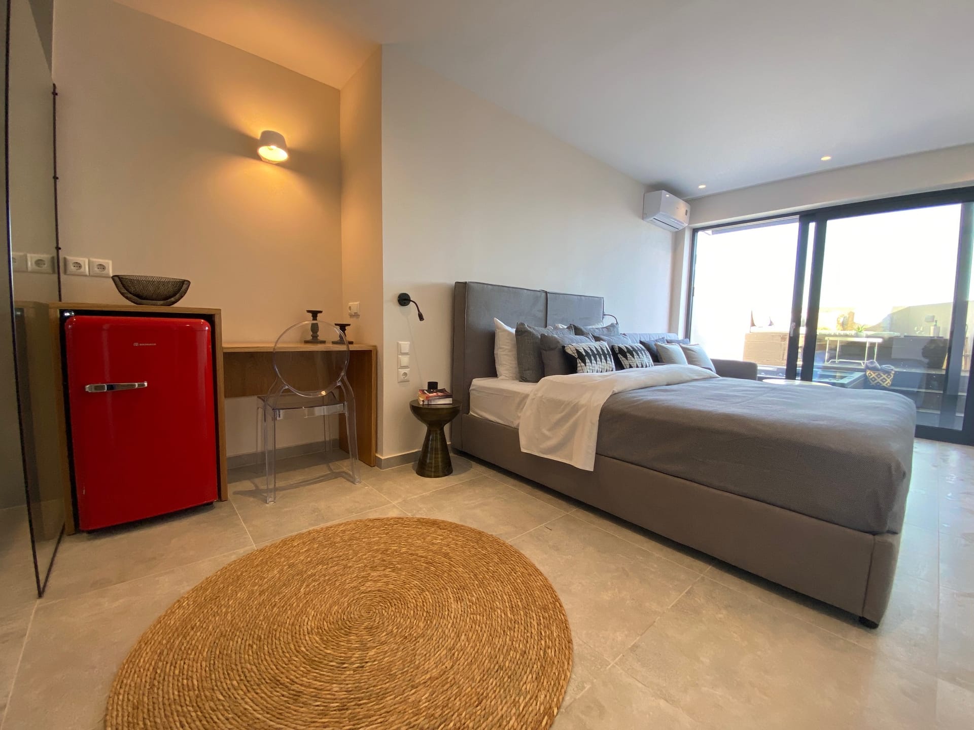 Luxury one bedroom suite with private jacuzzi