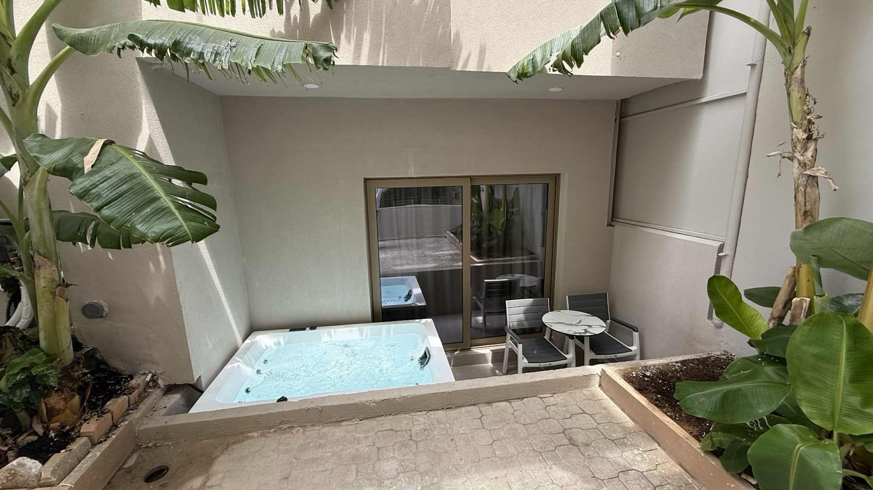 Deluxe Suite with Garden View and Outdoor Hot Tub