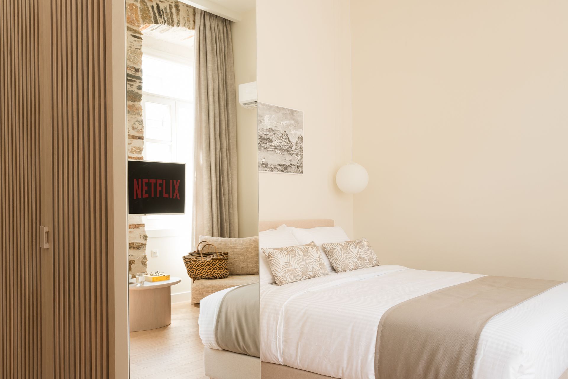 Deluxe Suite with Balcony &amp; City View