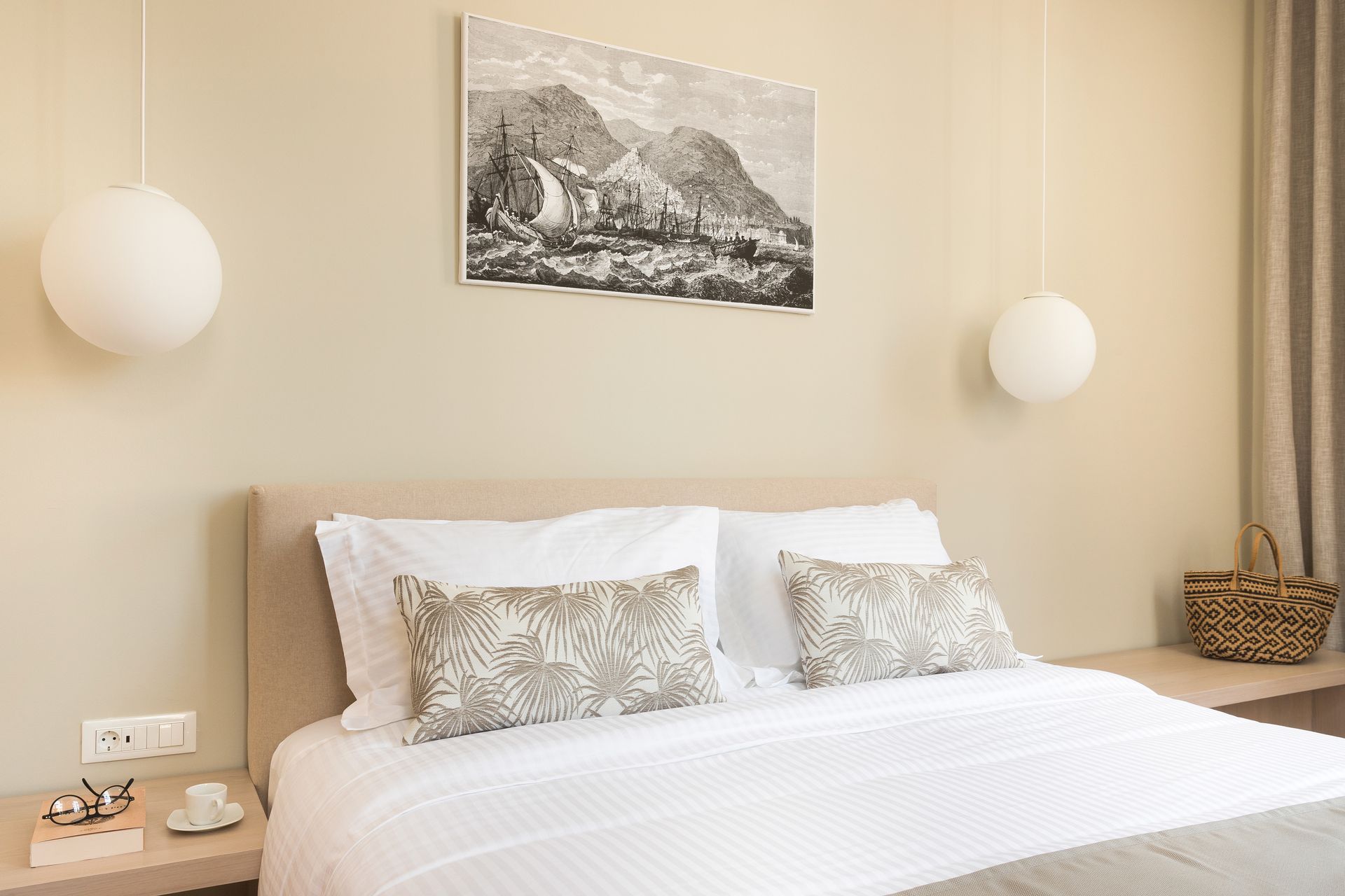 Deluxe Suite with City View