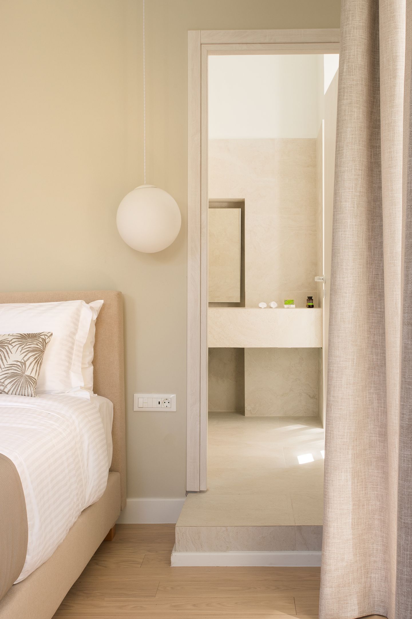 Superior Suite with City View