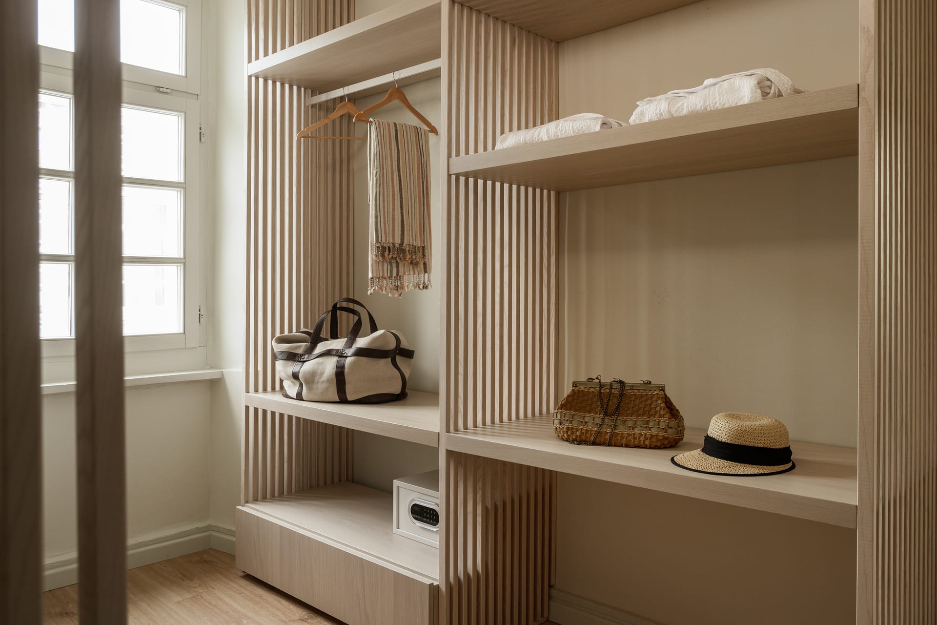Honeymoon Suite with Balcony &amp; City View