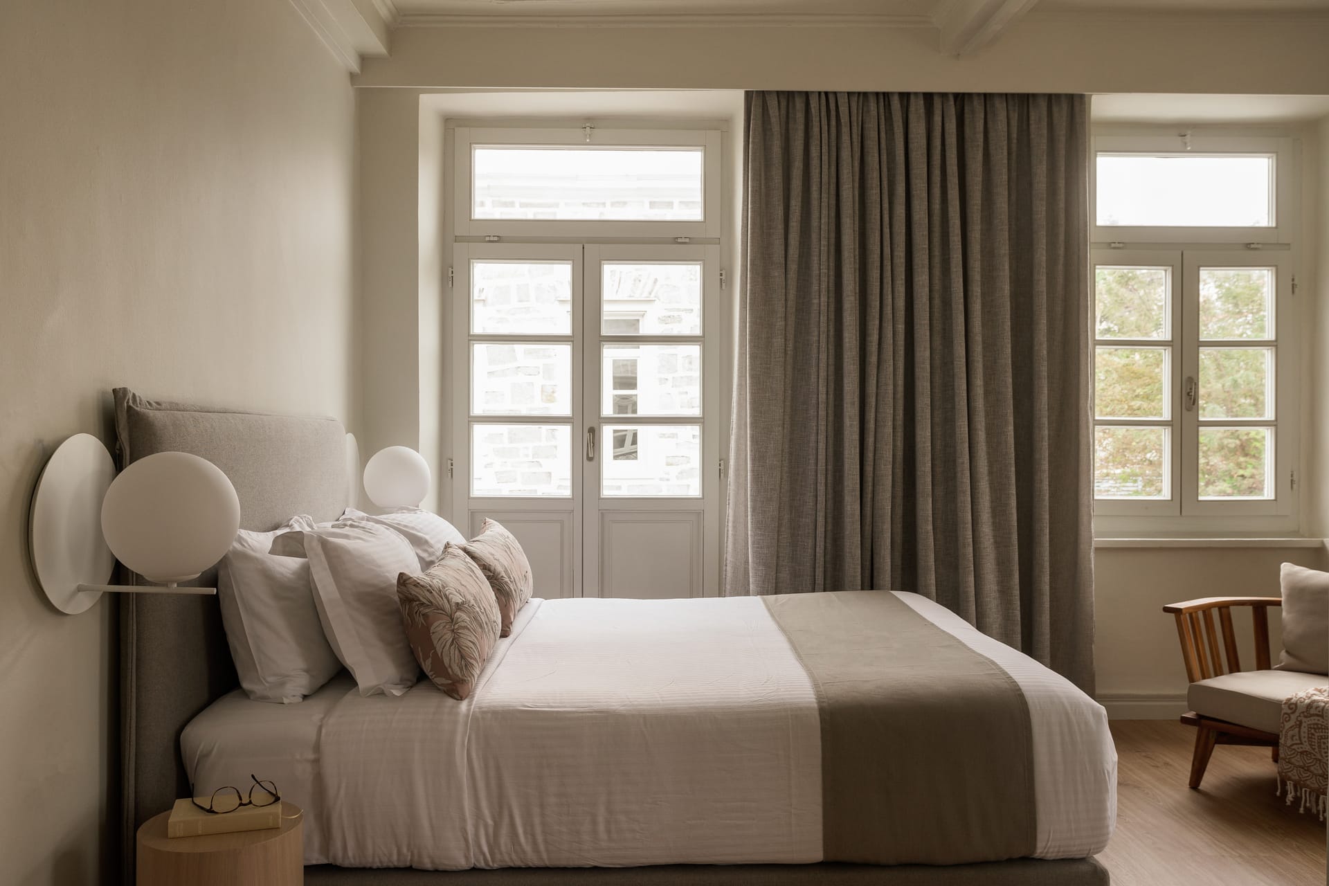Honeymoon Suite with Balcony & City View