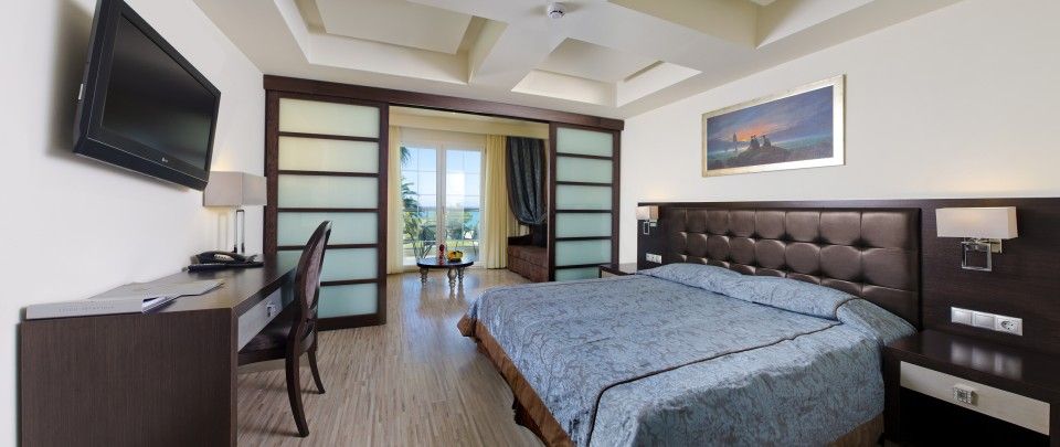 Family Room Side Sea View