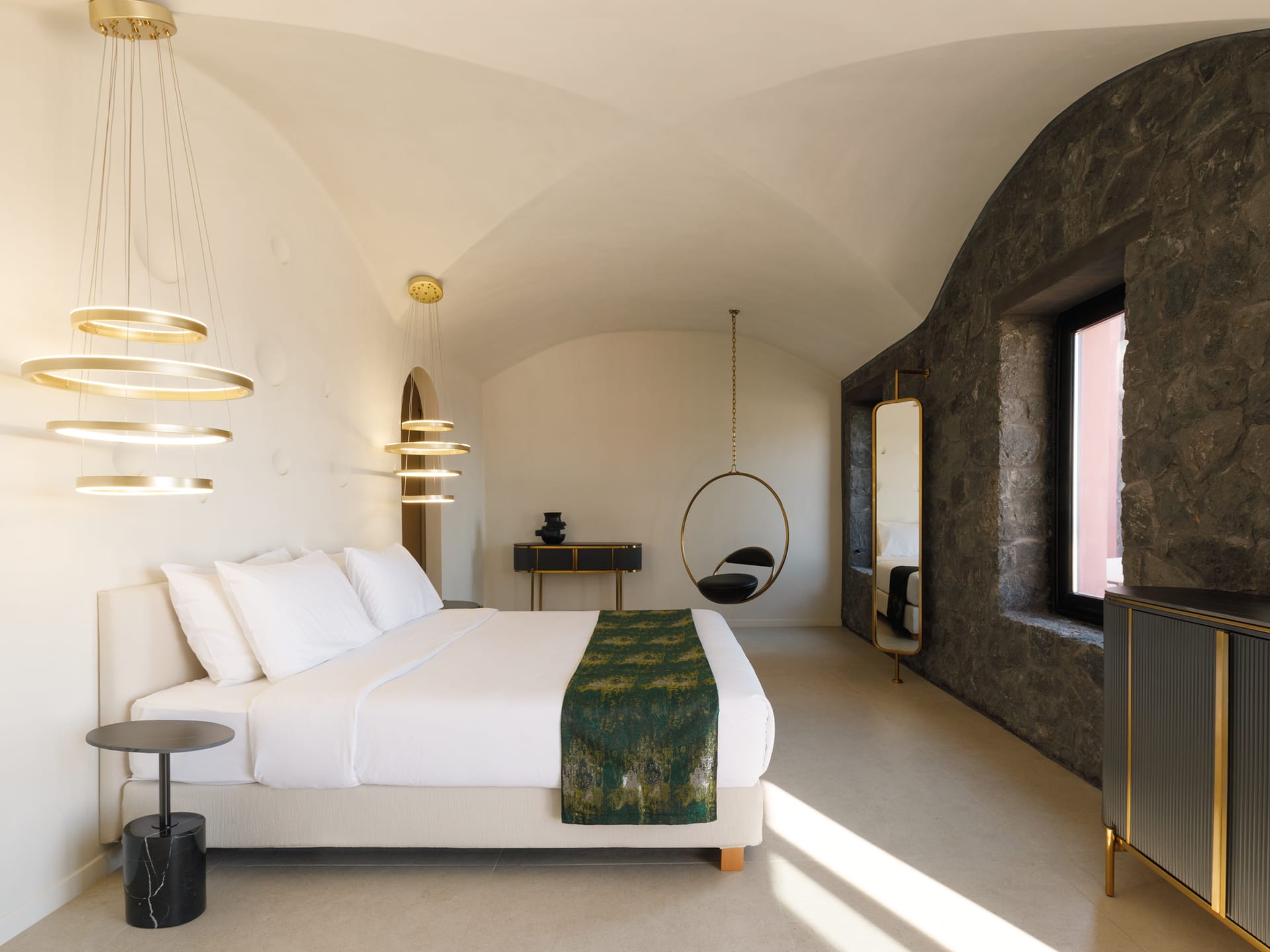 Villa Elegance with Heated Infinity Pool and Sea View