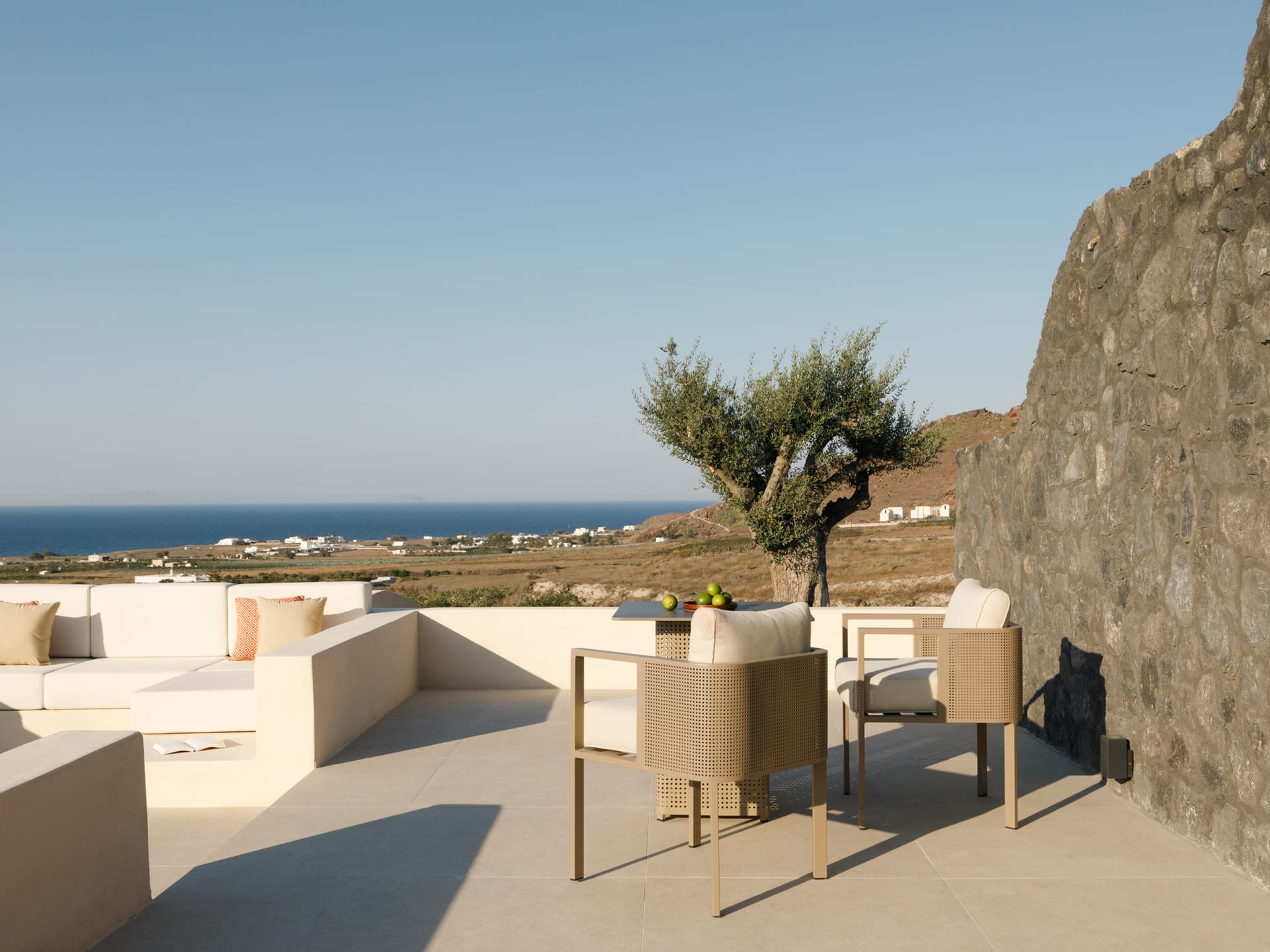 Villa Grace with Heated Infinity Pool and Sea View