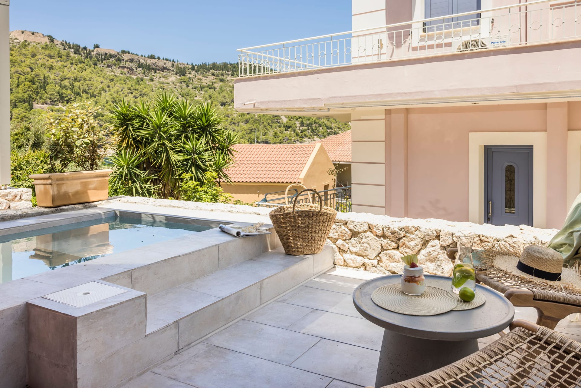 Landlord Sea Front 4 Bedroom Villa Complex