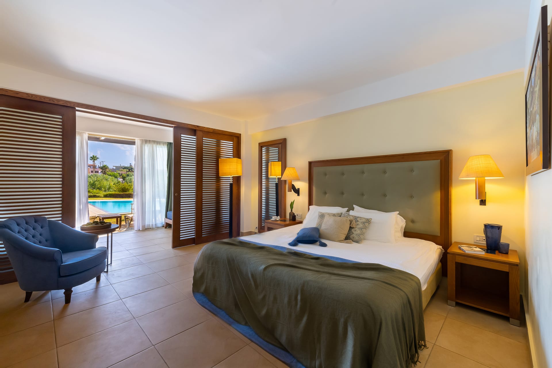 Superior Deluxe Family Room Shared Pool