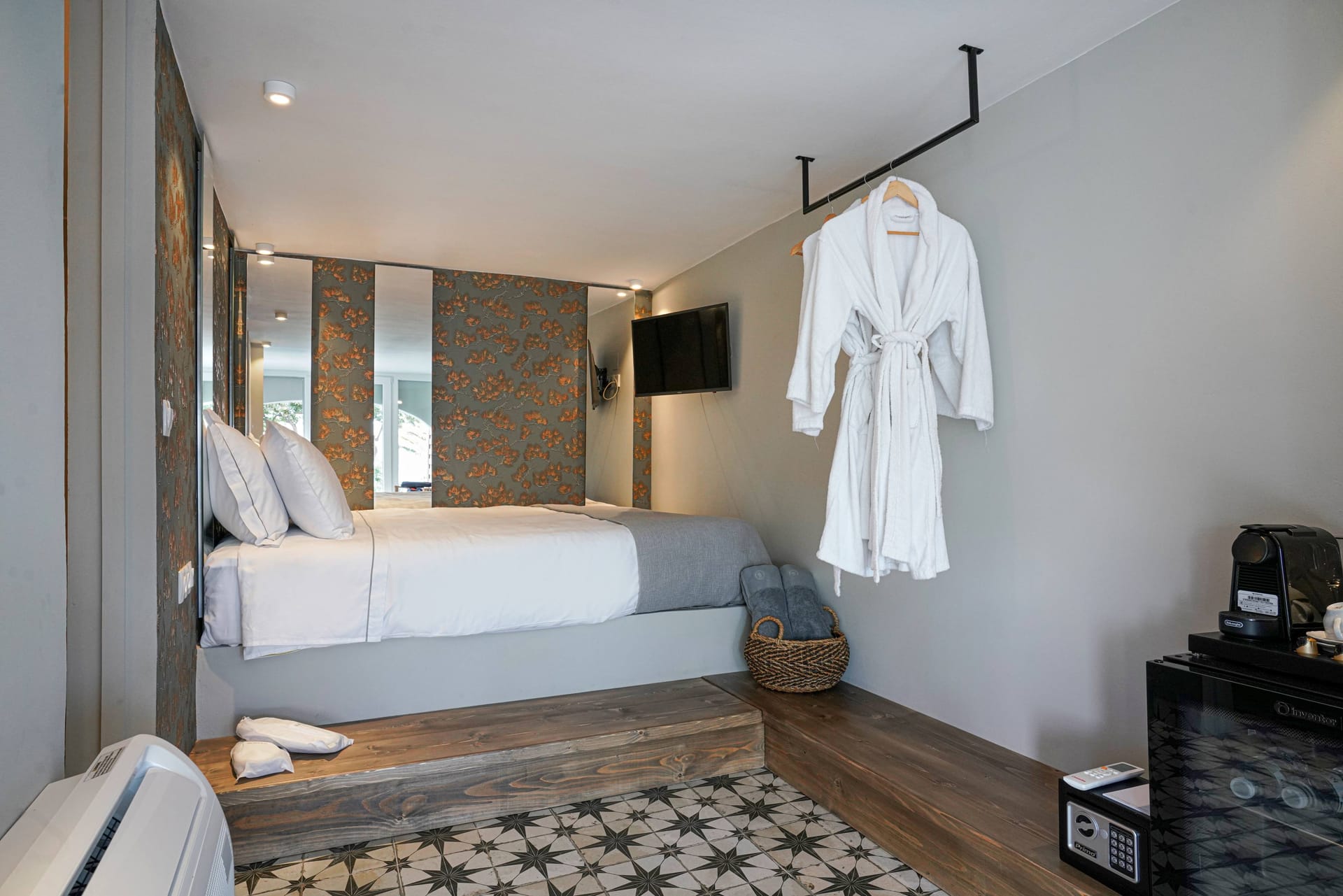 ENEA Superior Cozy Room with Sea View