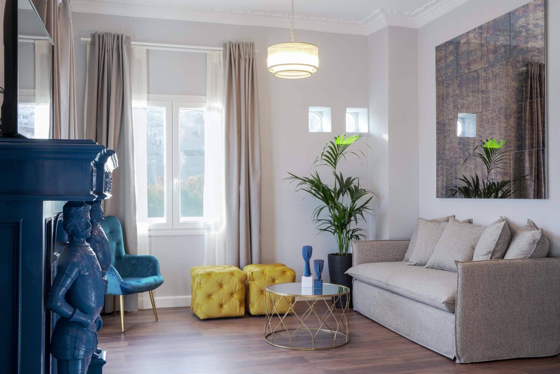 MORA Signature Suite with Sea View