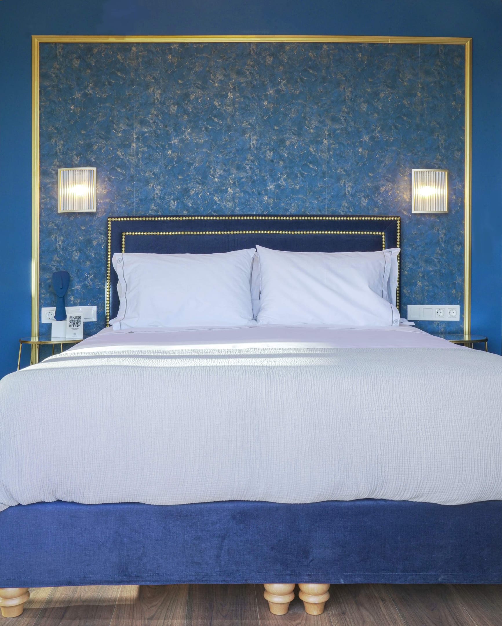 MORA Signature Suite with Sea View