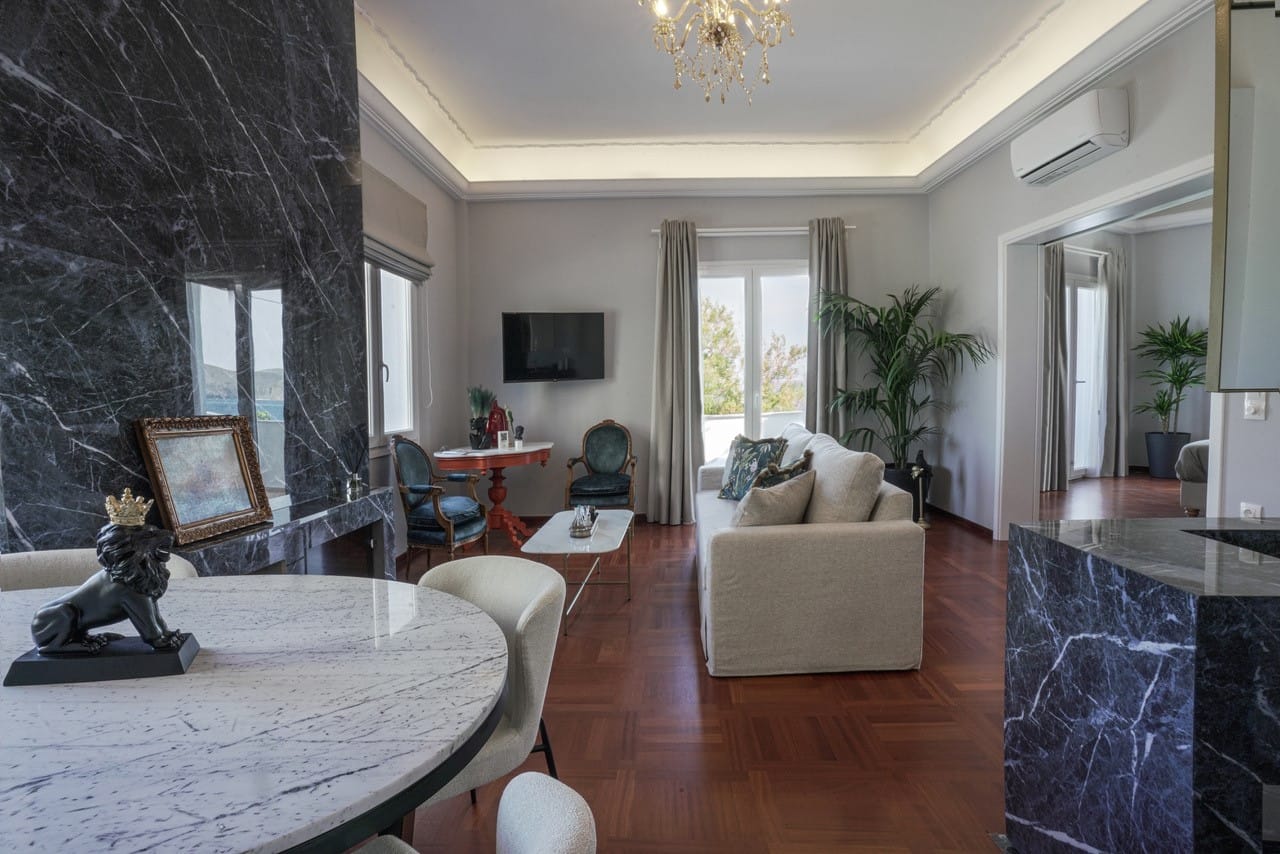 ATHINA Grand Suite with Sea View