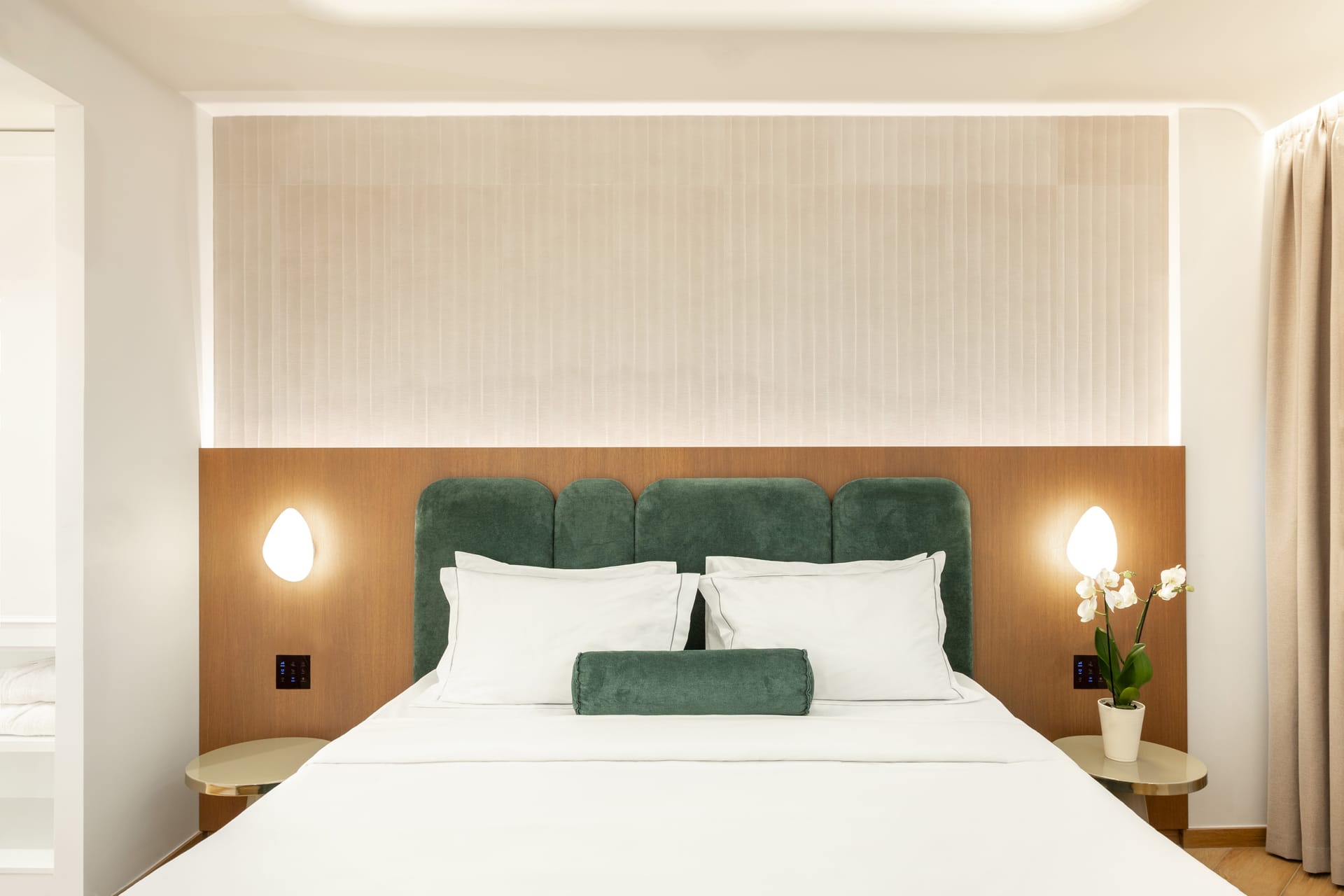 Legacy Deluxe Suite