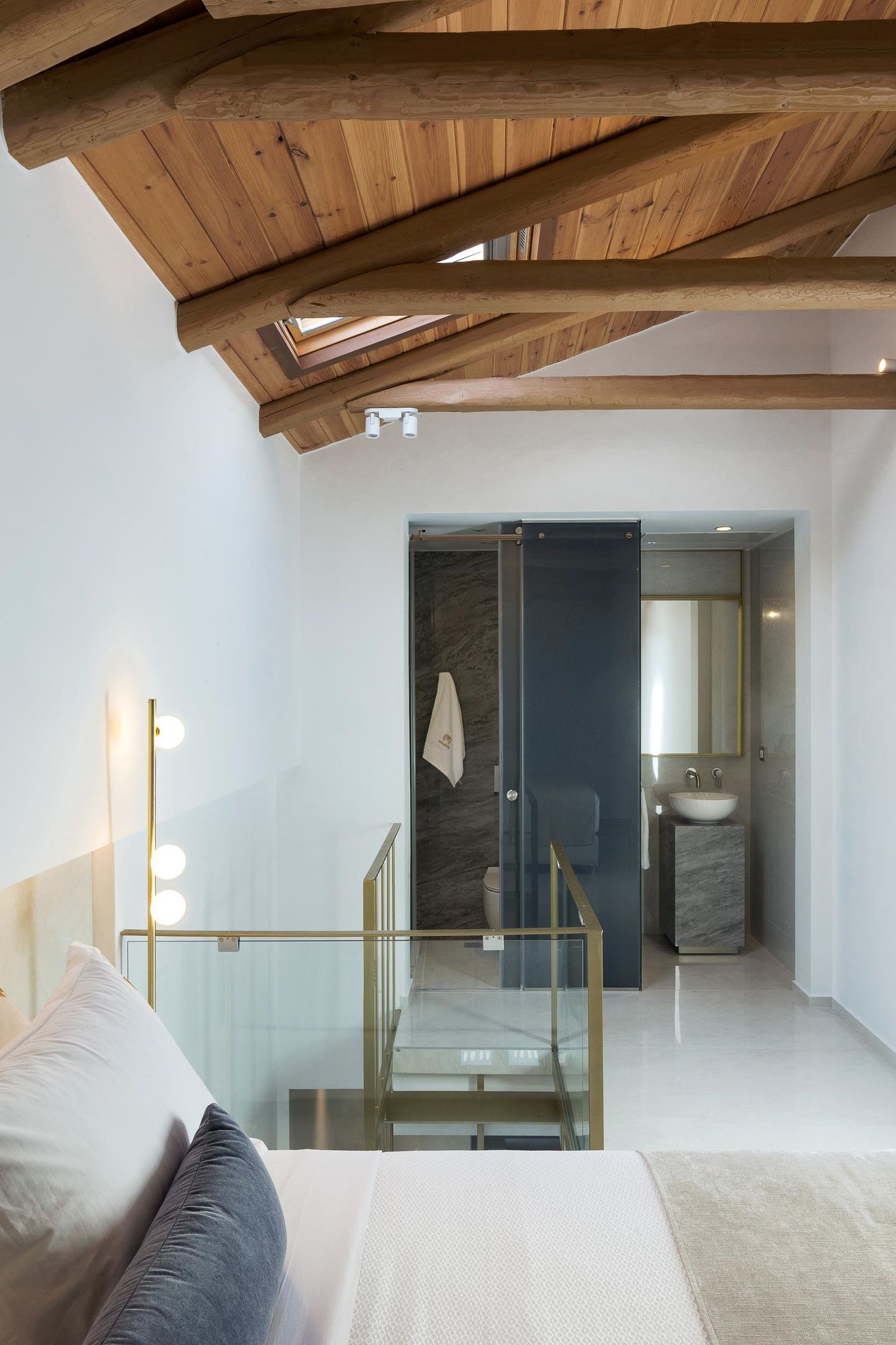 Duplex suite (Amethyst) | 40m2