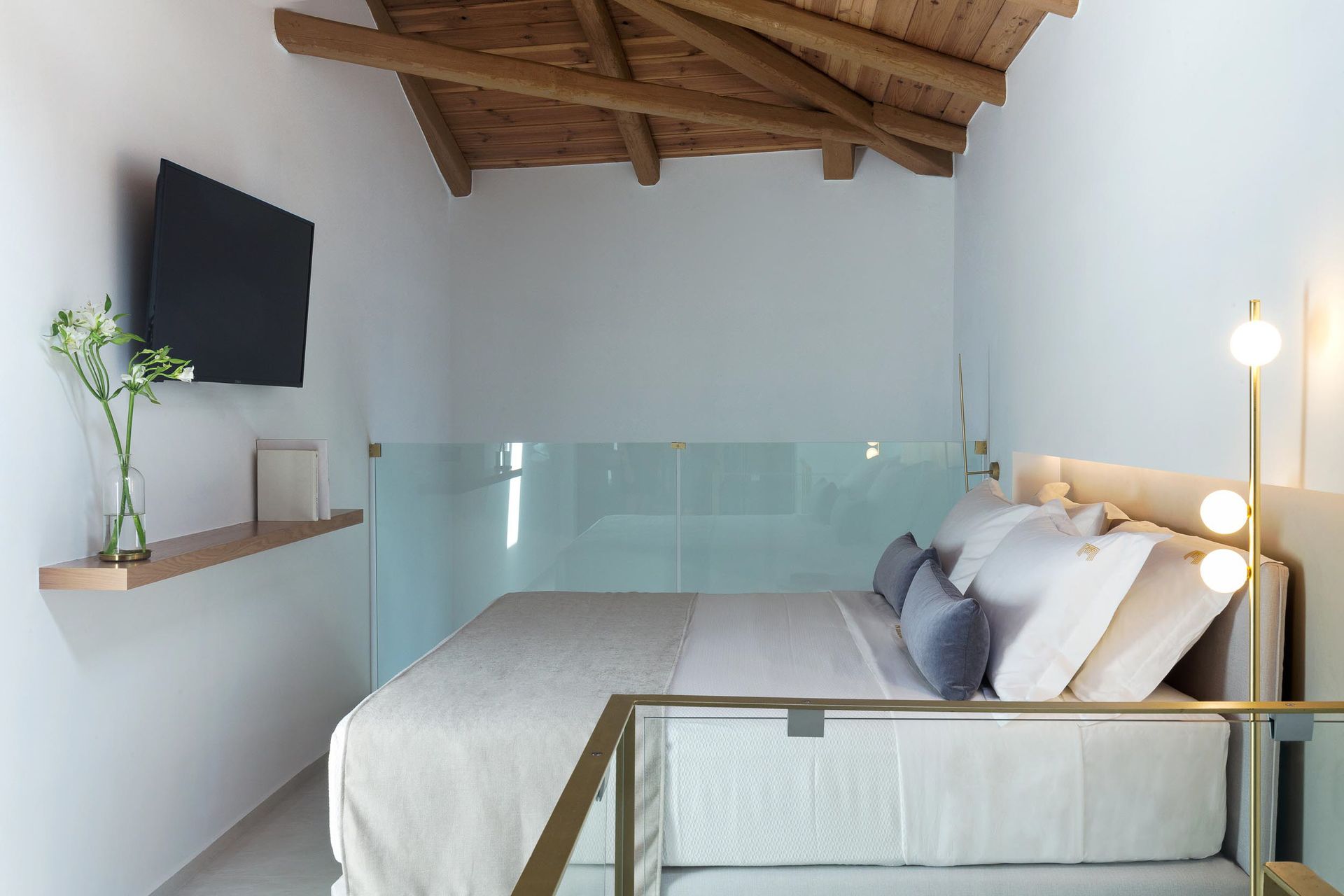 Duplex suite (Amethyst) | 40m2