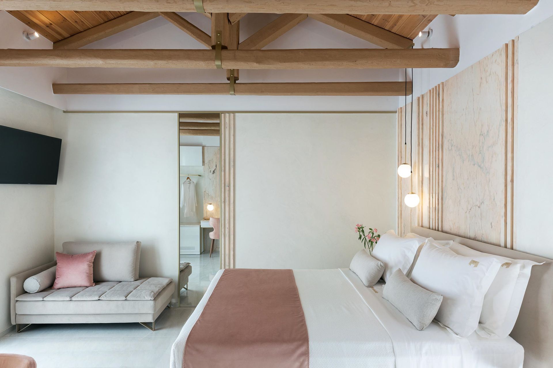 Honeymoon suite with spa bath (Sunstone) | 23m2