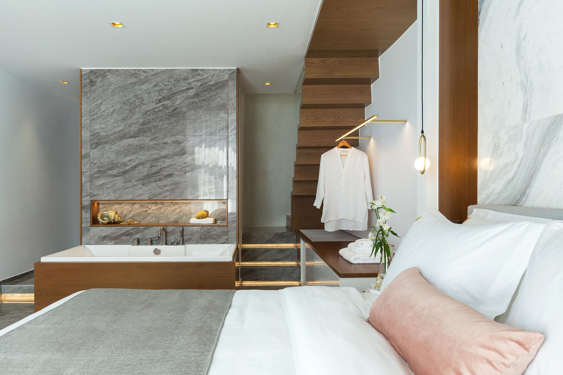 Executive Duplex suite with spa bath (Diamond) | 50m2