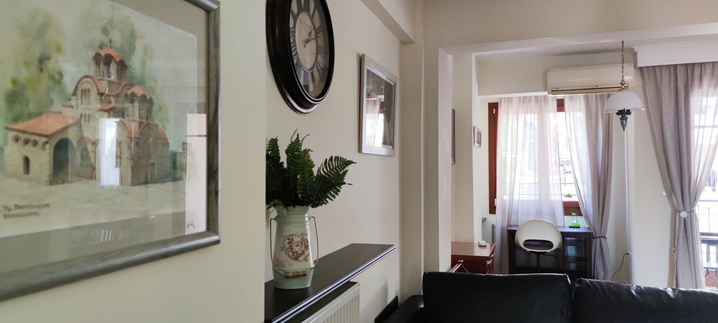 No6 - Apartment with separate room