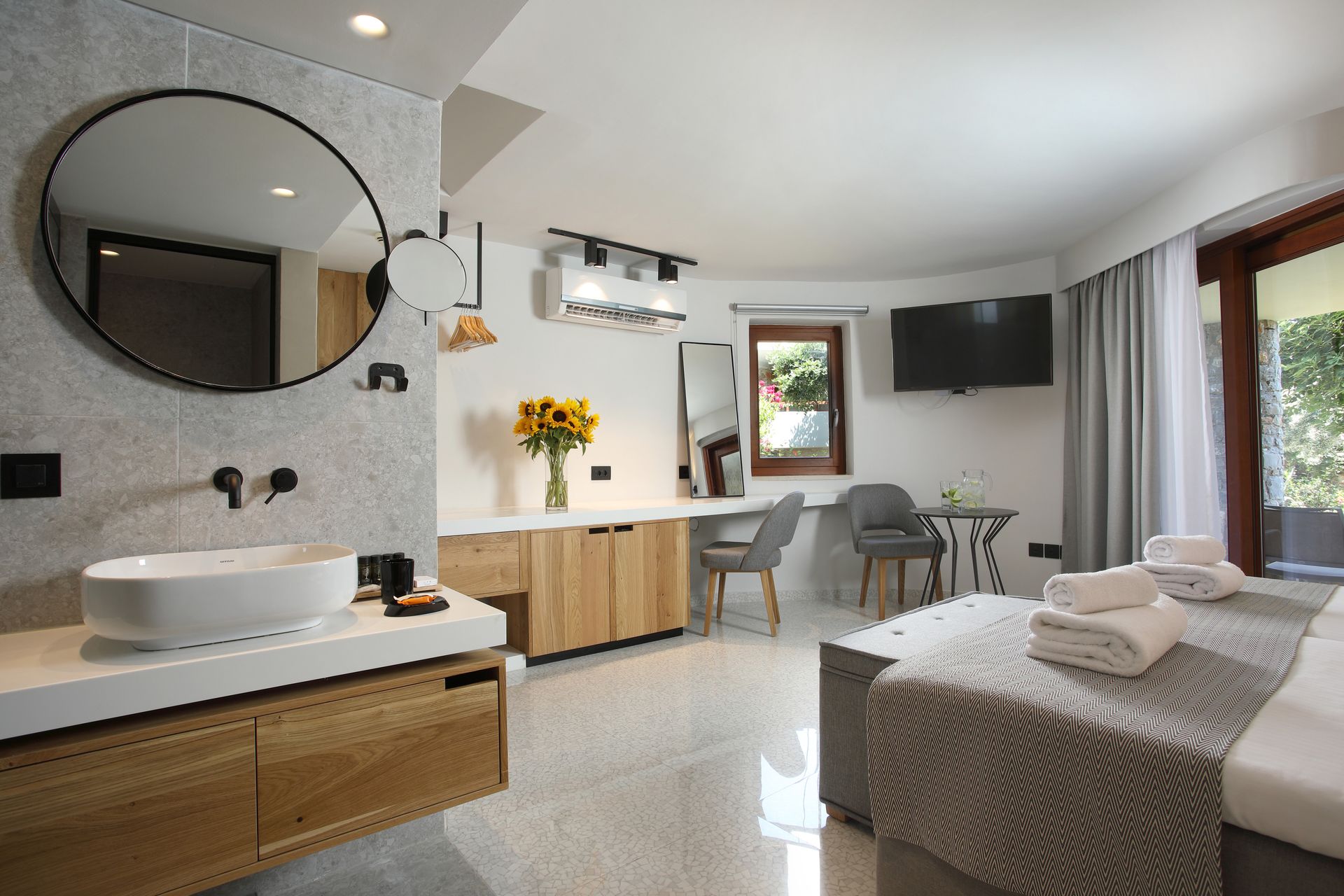 IKAROS CLASSIC SEA VIEW DOUBLE