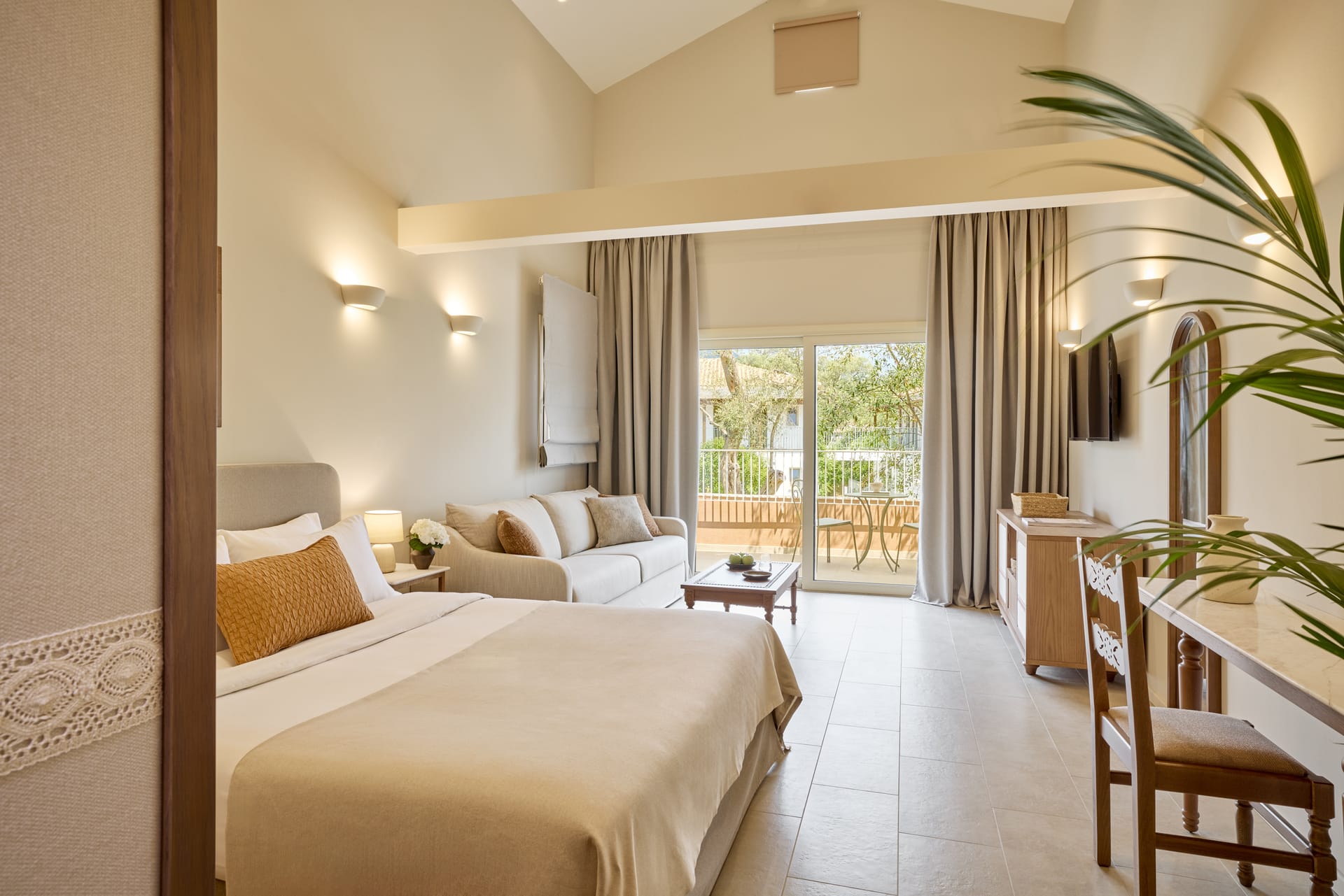 Eden Suite with Attic (Annex Building)