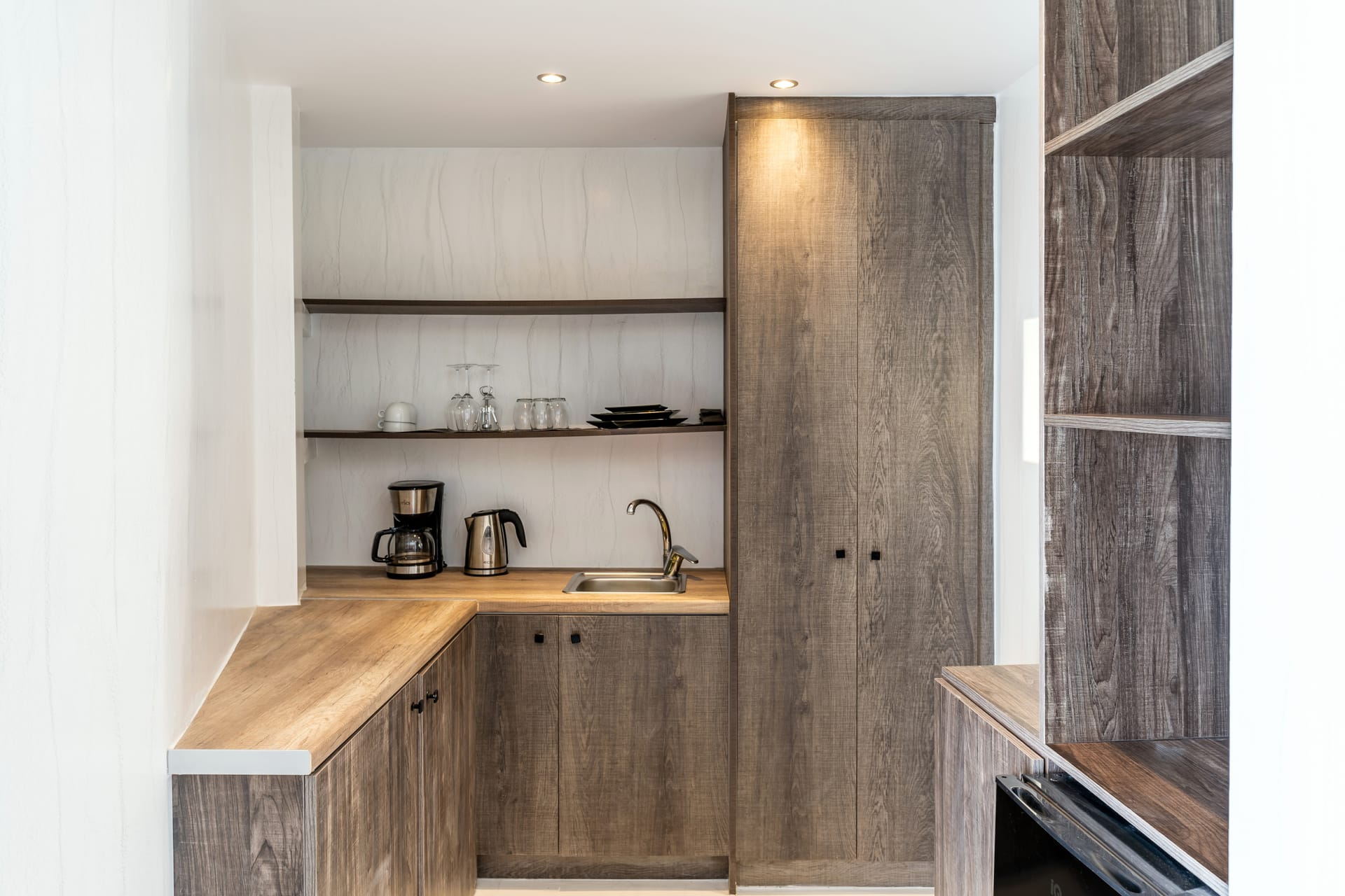 Villa Thea with Hot Tub Jacuzzi