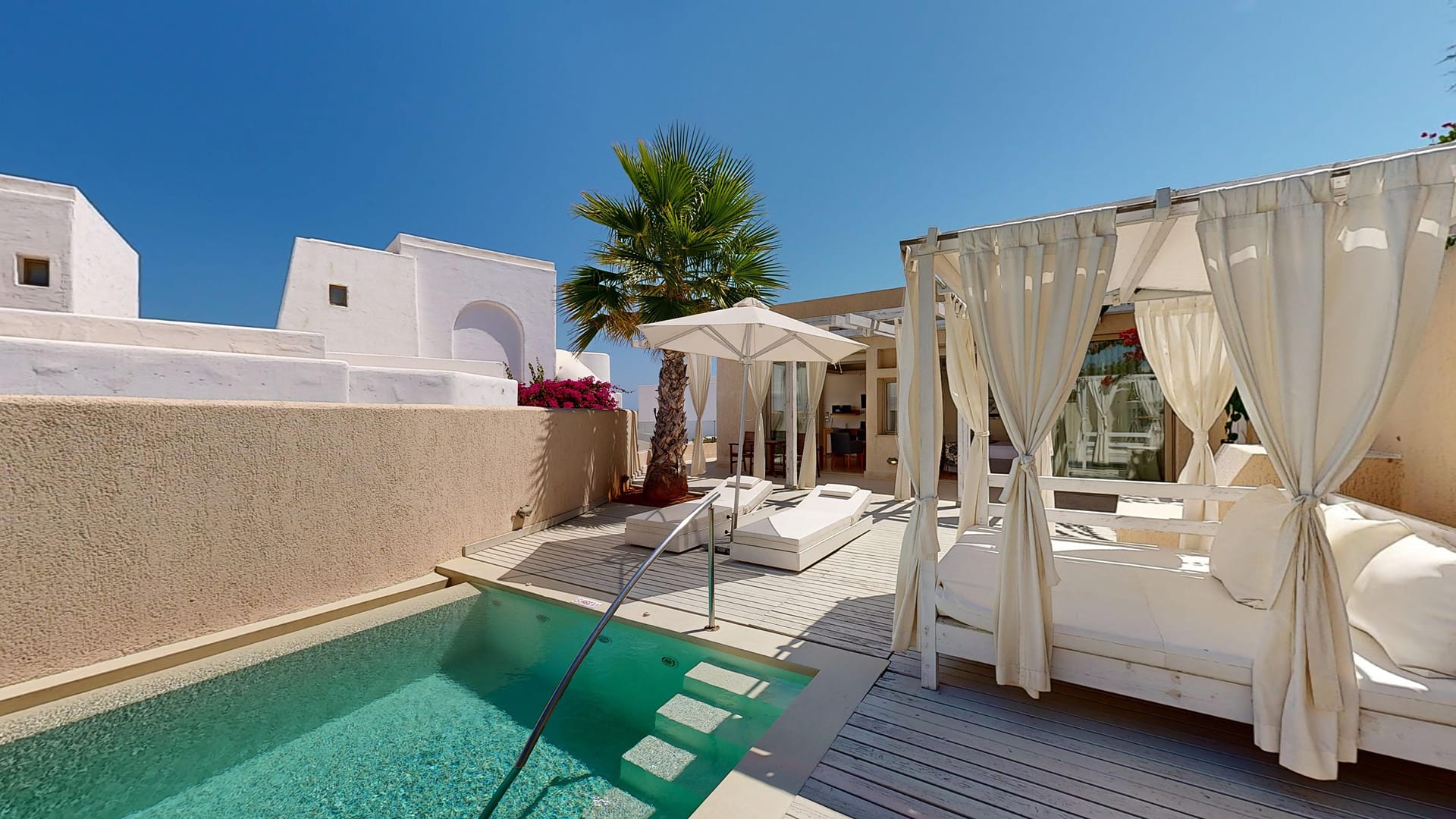 Sea View Spa Suite with Private Heated Pool and Beach Cabana