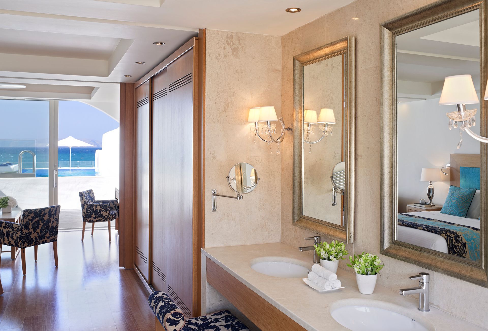 Spa Suite Seafront with Private Heated Pool