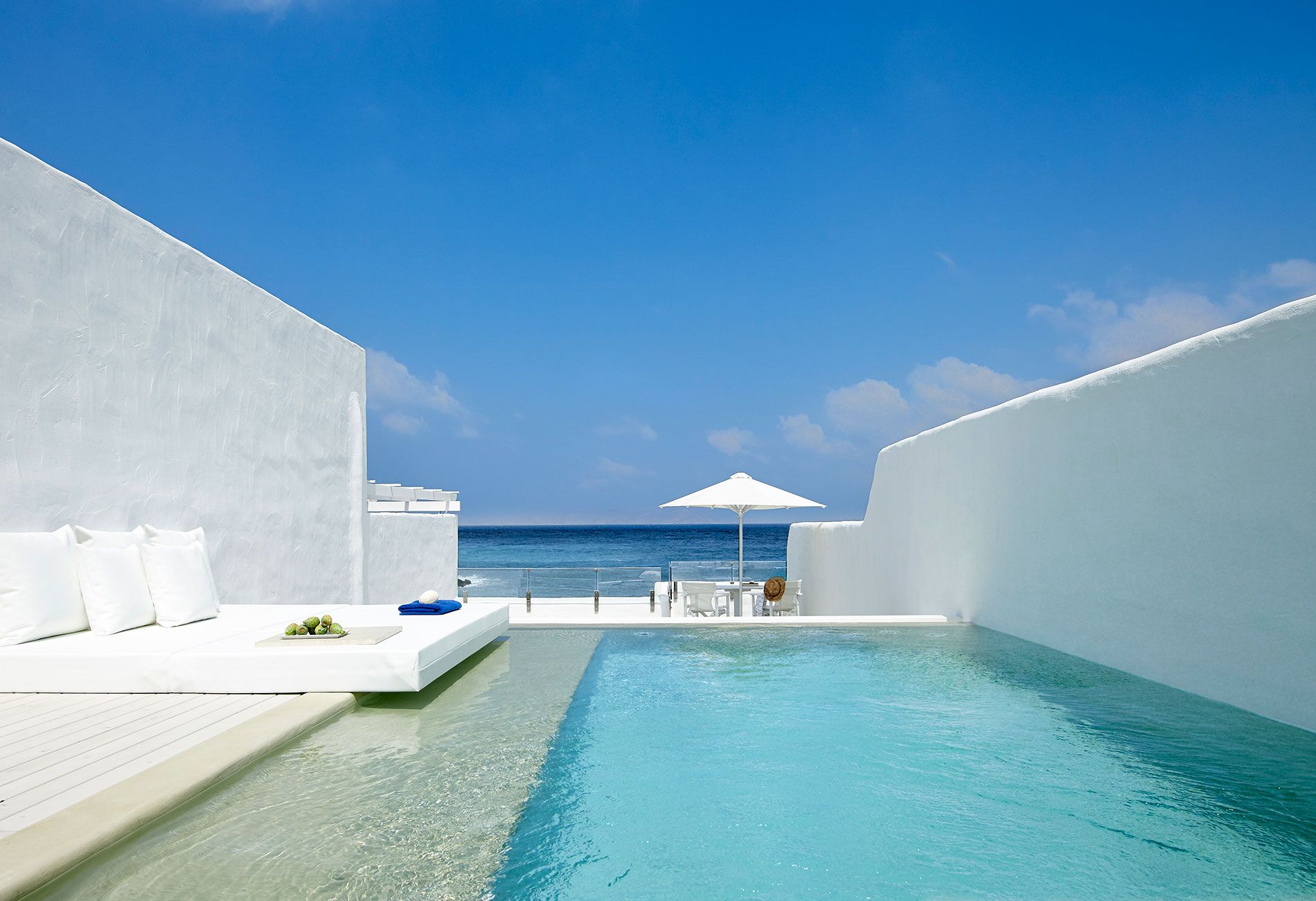 2 Bedroom Spa Suite Seafront with Private Heated Pool