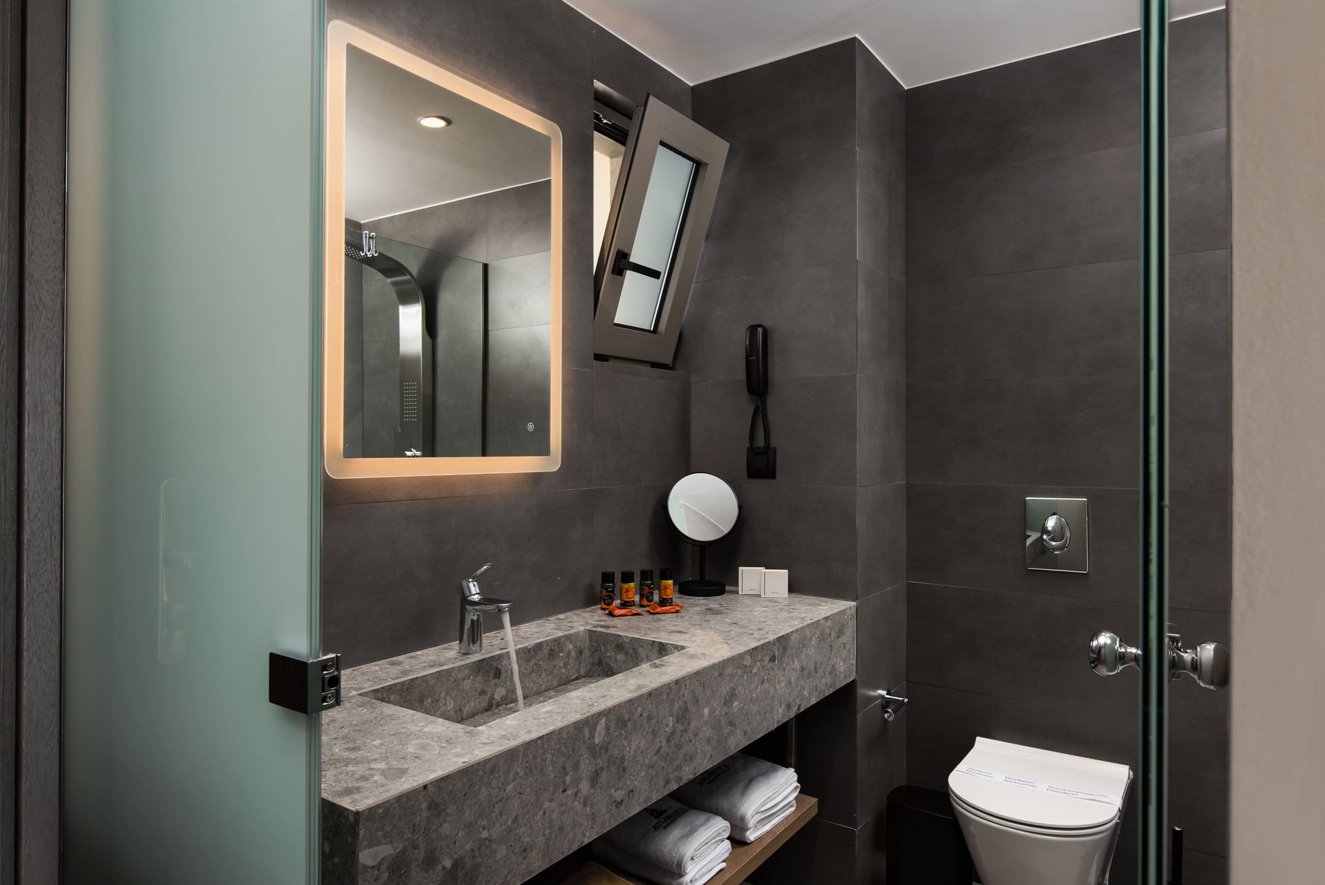 Deluxe Room with Pool View