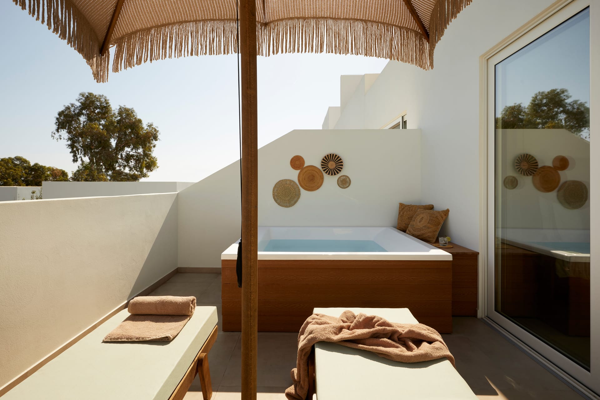 Junior Suite with open-air whirlpool