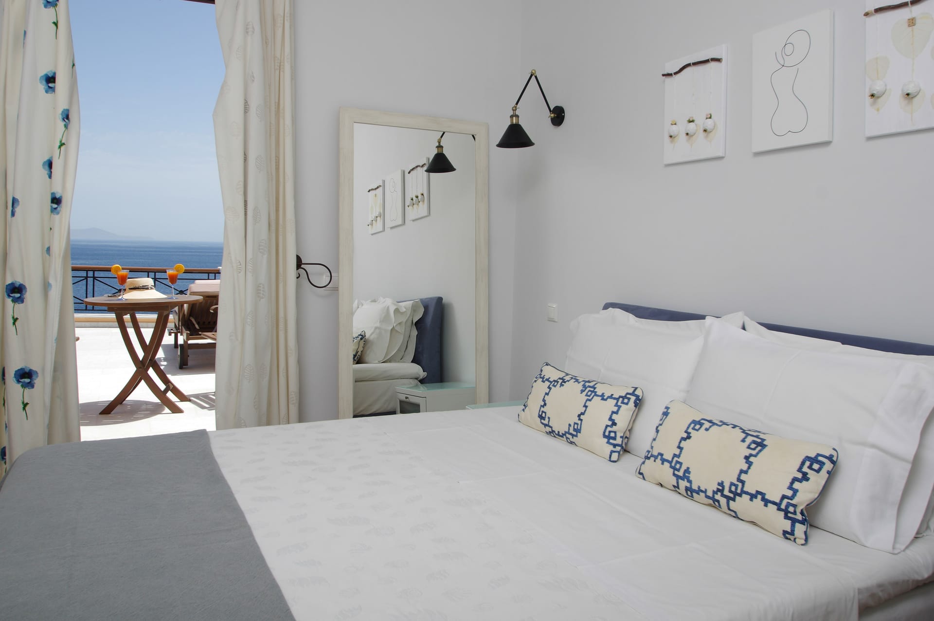 Blue Signature Double sea view with magnificent Terrace