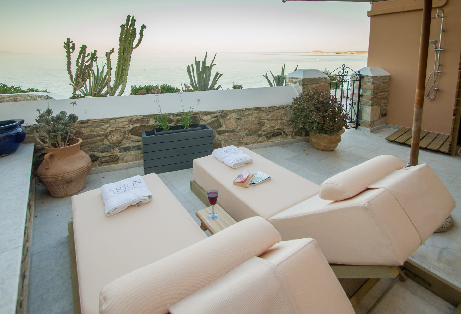 Home-Superior twin room sea view with yard