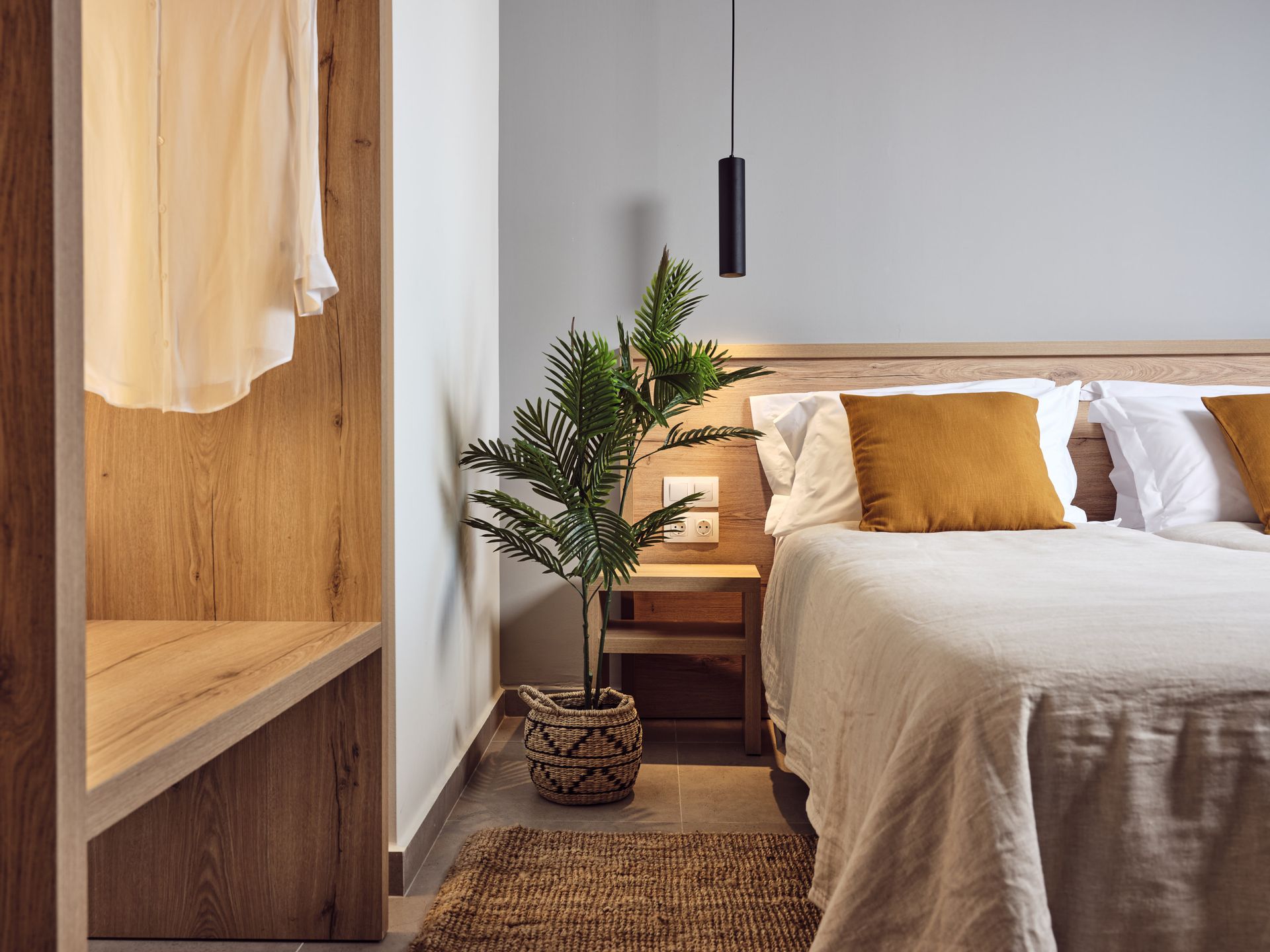 One Bedroom Apartment