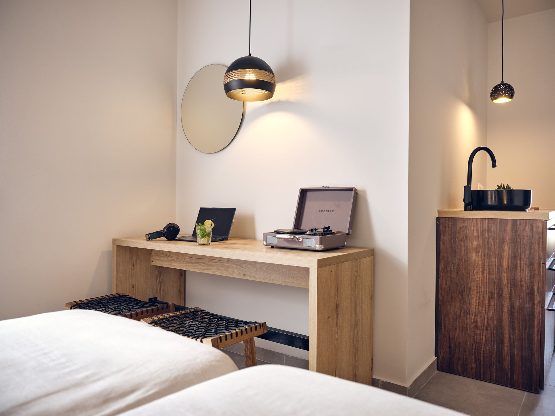 One Bedroom Apartment