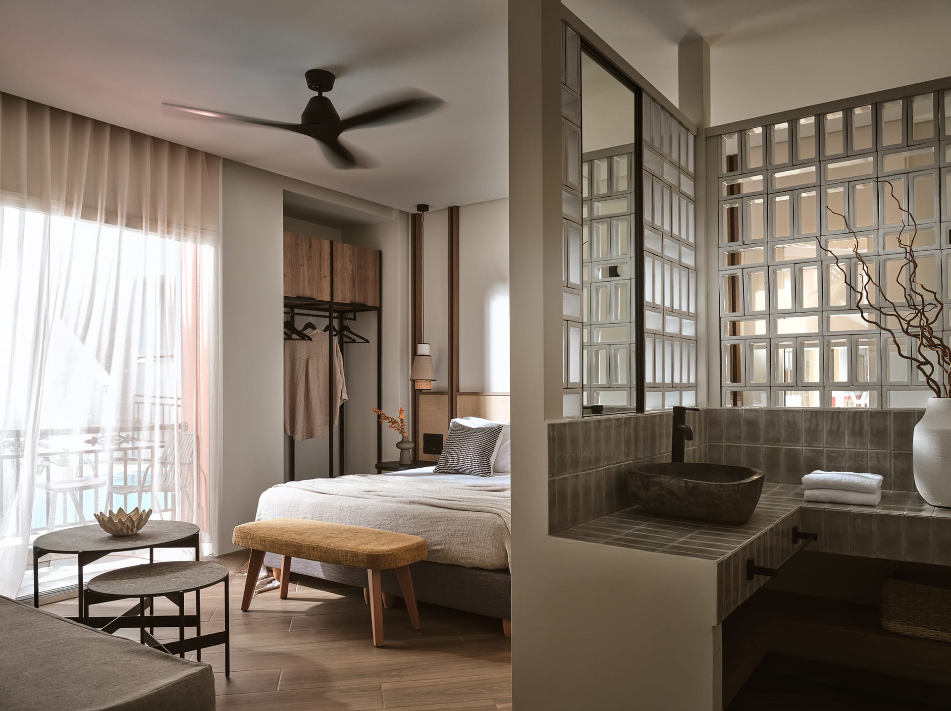 Deluxe King Suite