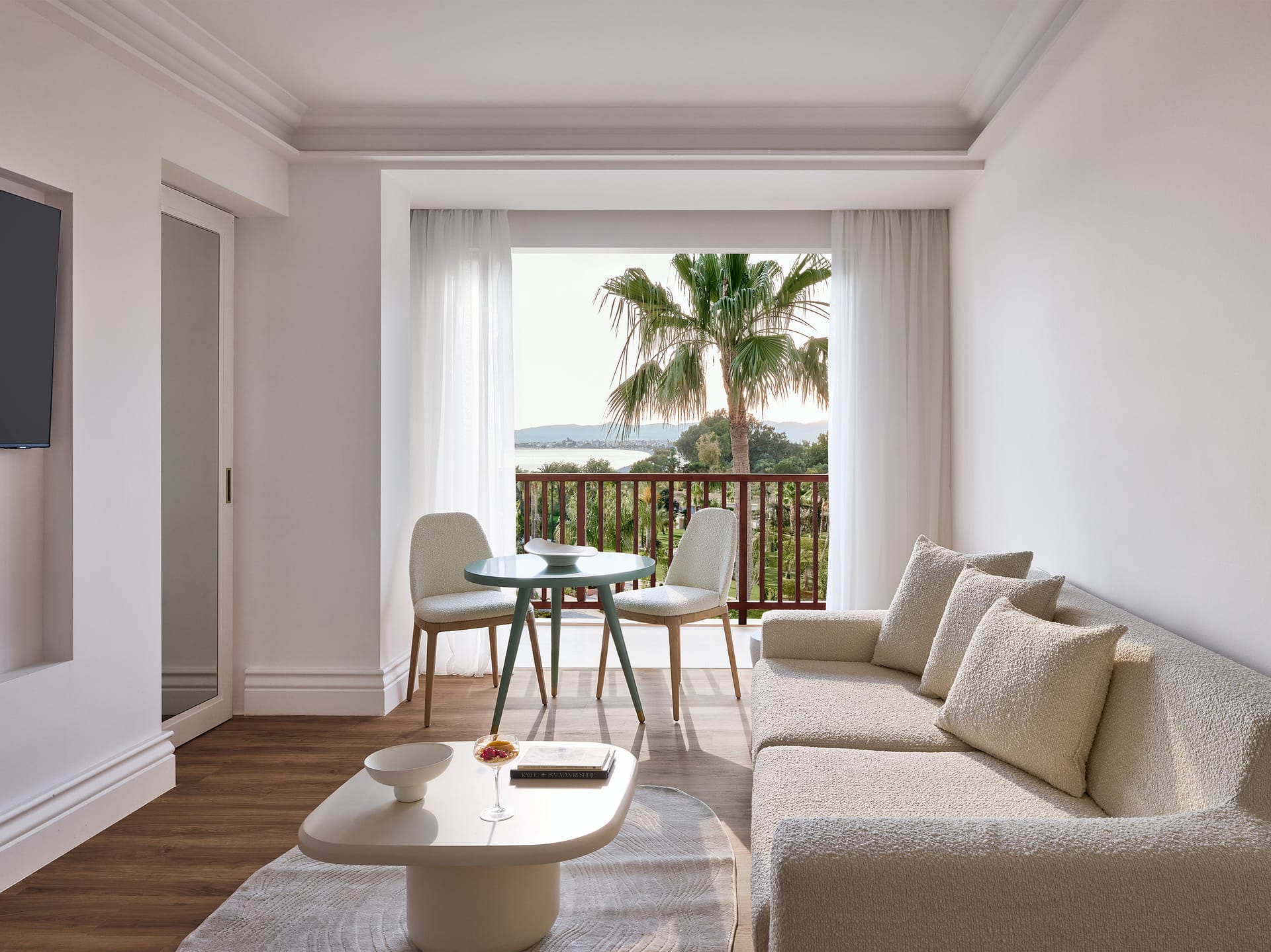 Deluxe Suite Sea View