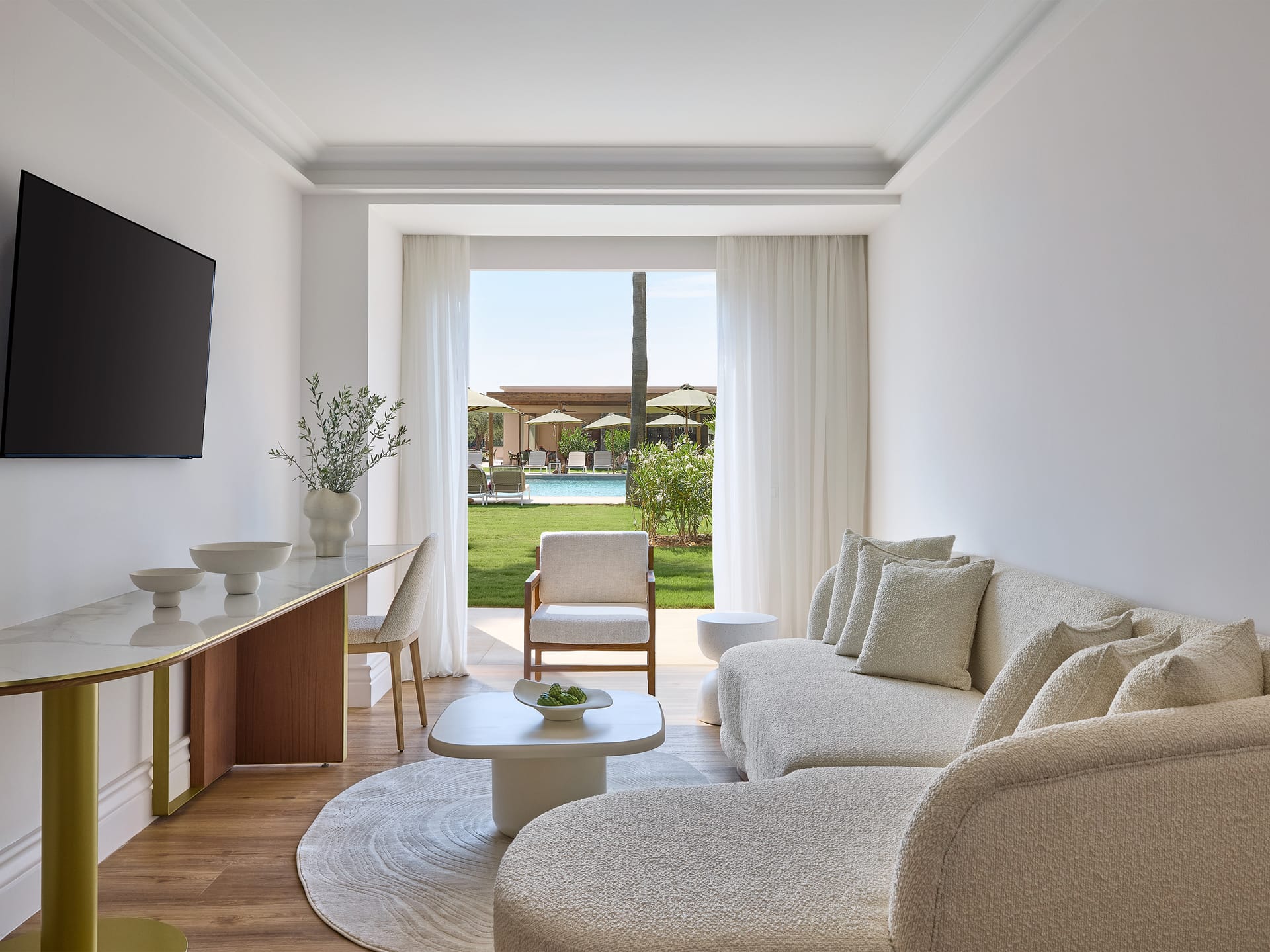 Deluxe Suite Sea Front Palm Gardens