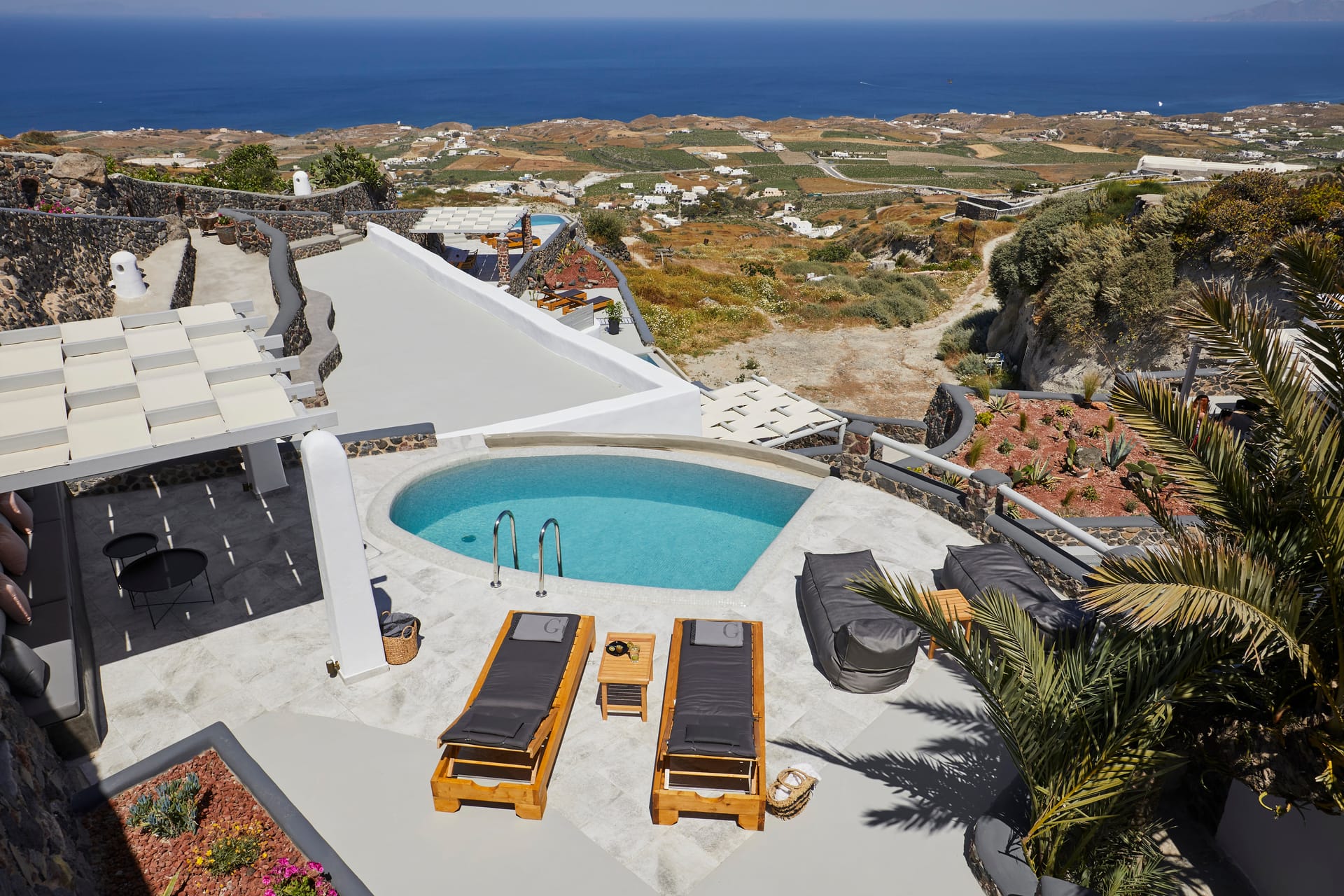 El Verano Suites | Premium Villa with Pool (Palmera)