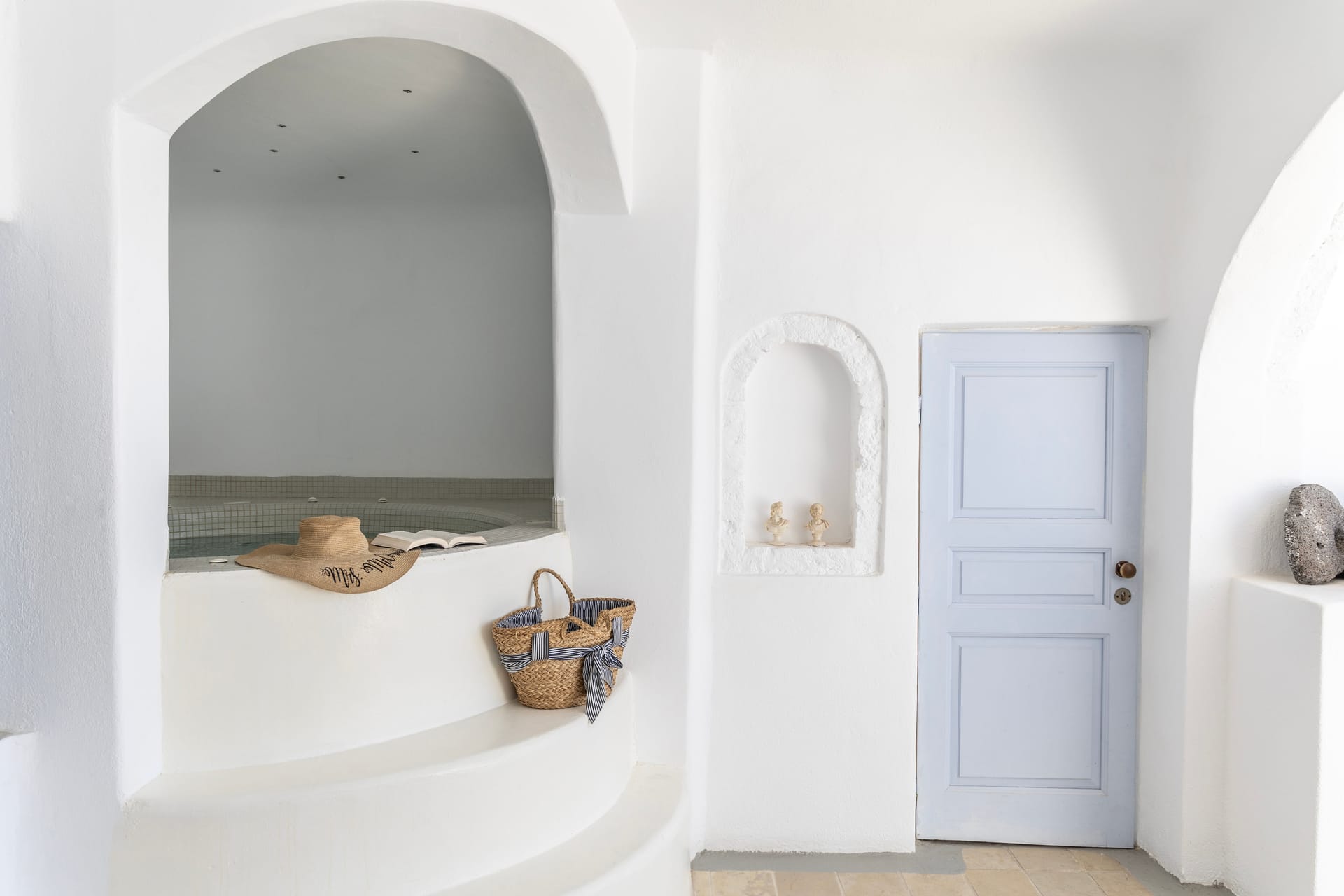 El Verano Sunset | Two Bedroom Villa with Outdoor Jacuzzi Caldera View