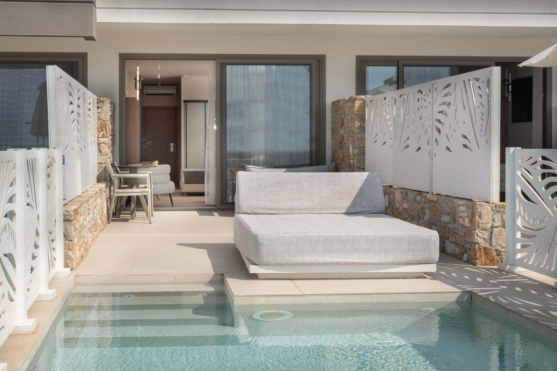 Junior Deluxe room with private pool