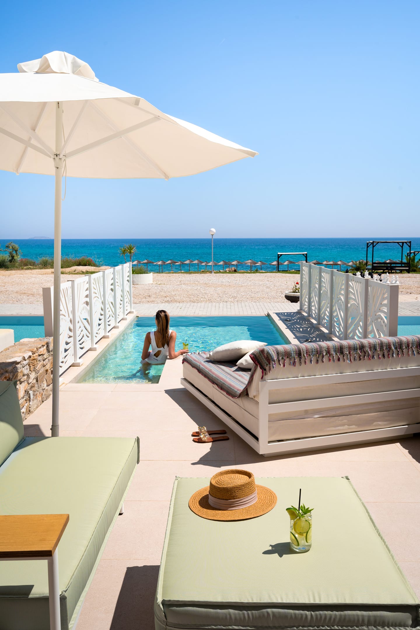 Junior Deluxe room with private pool