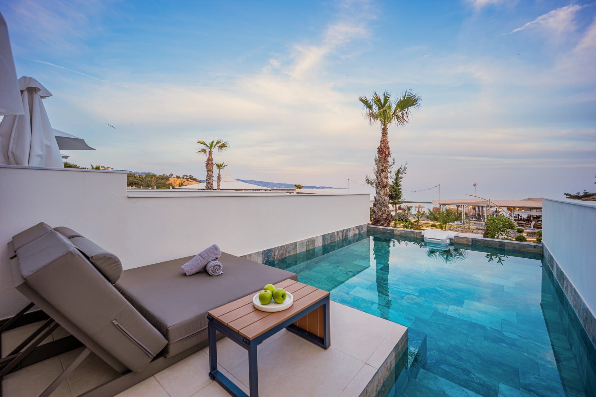 Senior Suite with private pool and jacuzzi