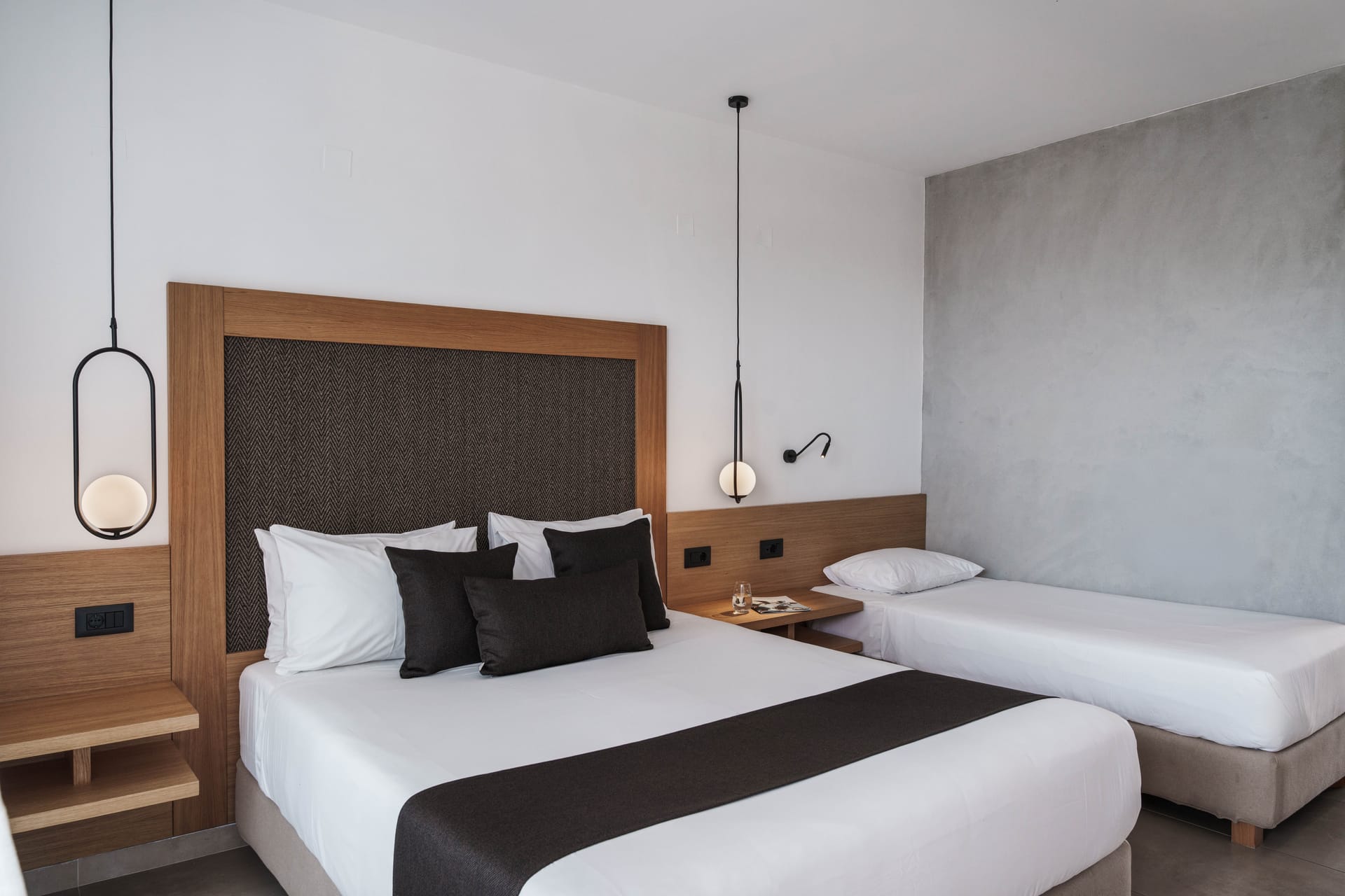 Standard Room with Pool View/Garden View