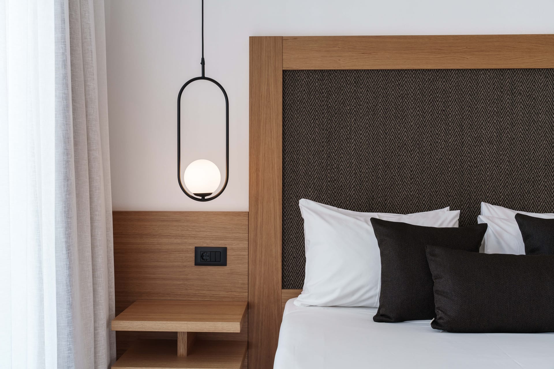 Standard Room with Pool View/Garden View